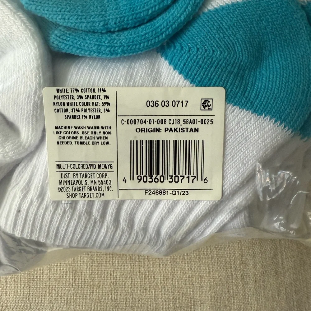 NWT Cat & Jack Ankle Socks SZ L